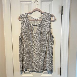 Rose & Olive Black and White Floral Blouse